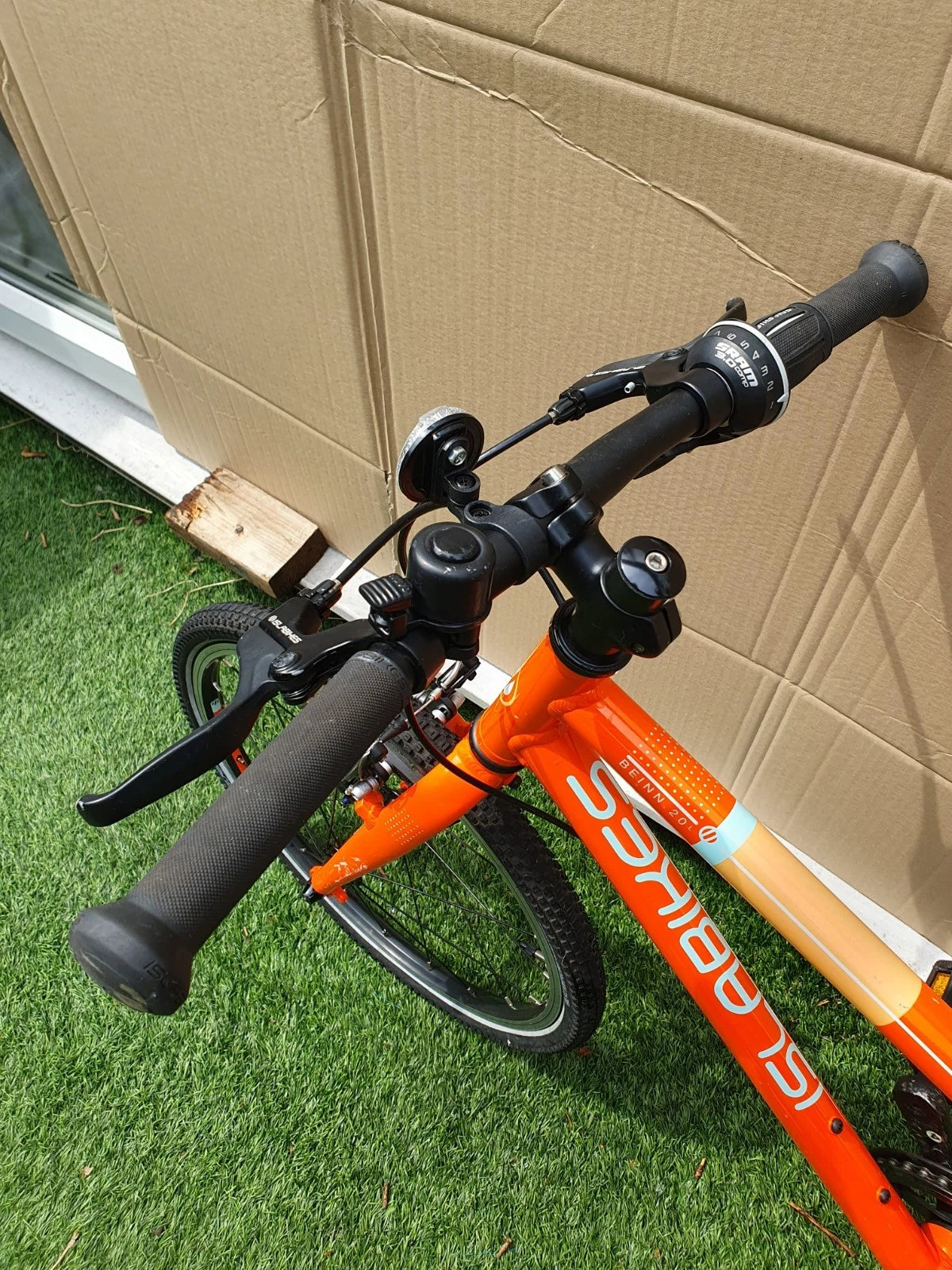 Islabike Beinn 20 Large Orange [Mint condition, 1 child use]