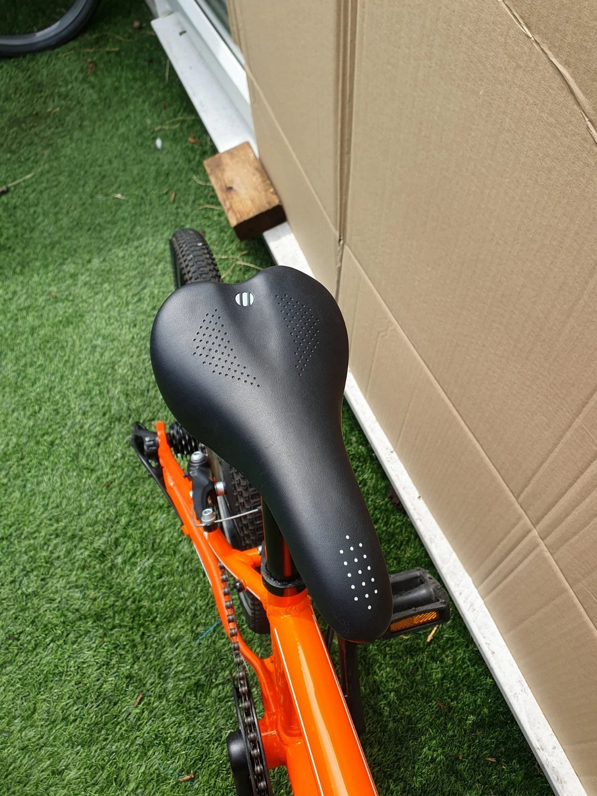 Islabike Beinn 20 Large Orange [Mint condition, 1 child use]