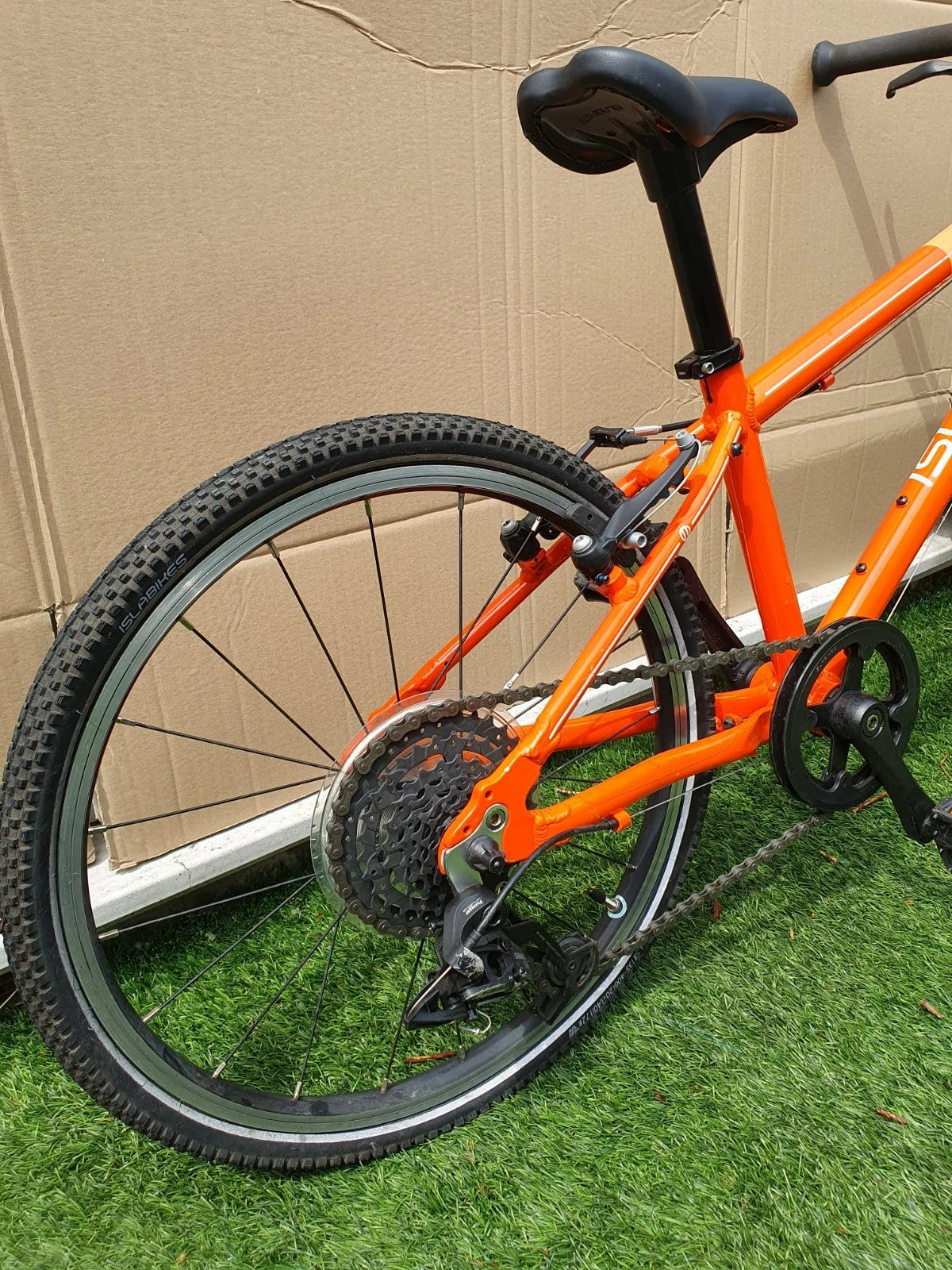 Islabike Beinn 20 Large Orange [Mint condition, 1 child use]